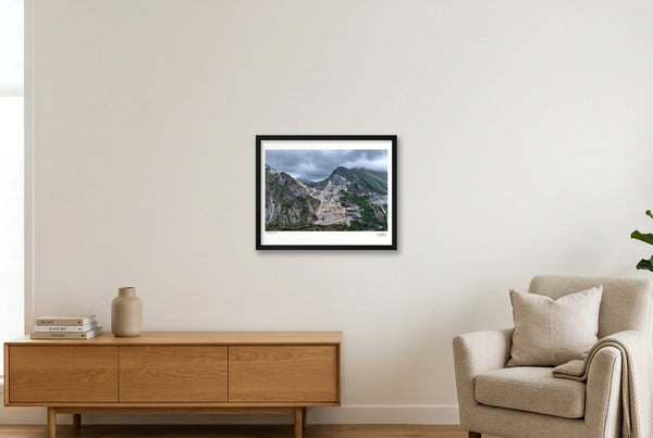 Cararra No1 Flat — 50×40cm, 20×16" Black Frame